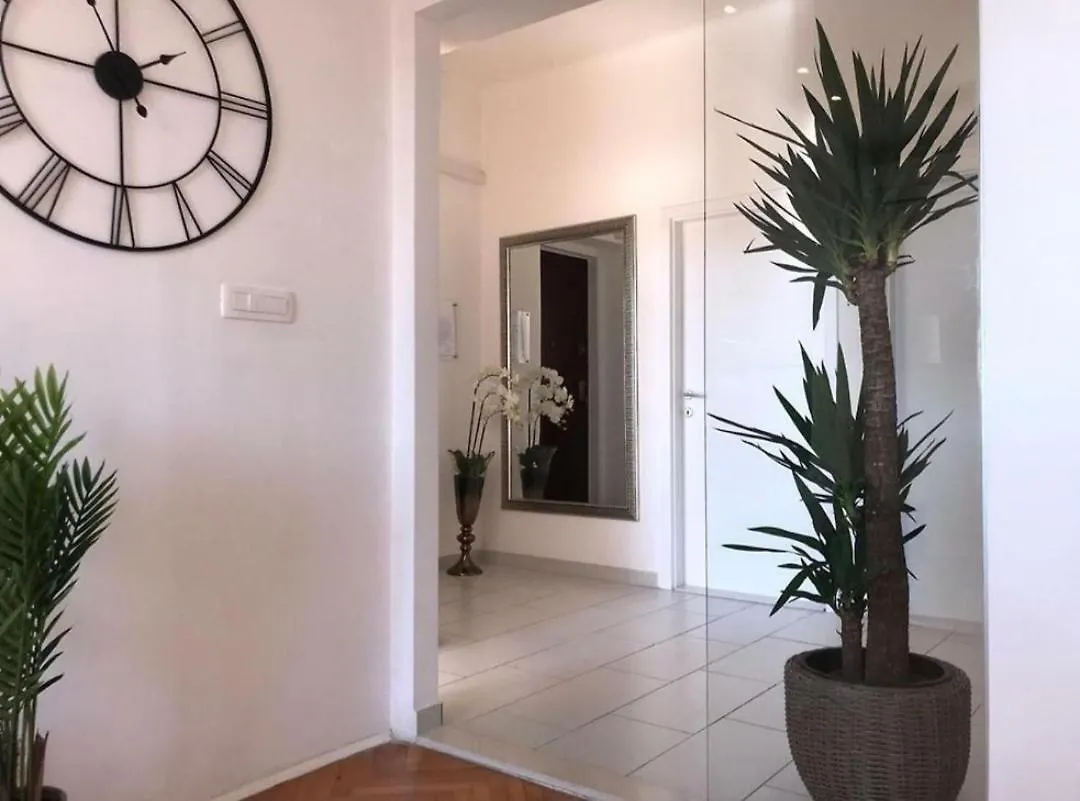 Cozy Apartment Solis-City Center スプリト