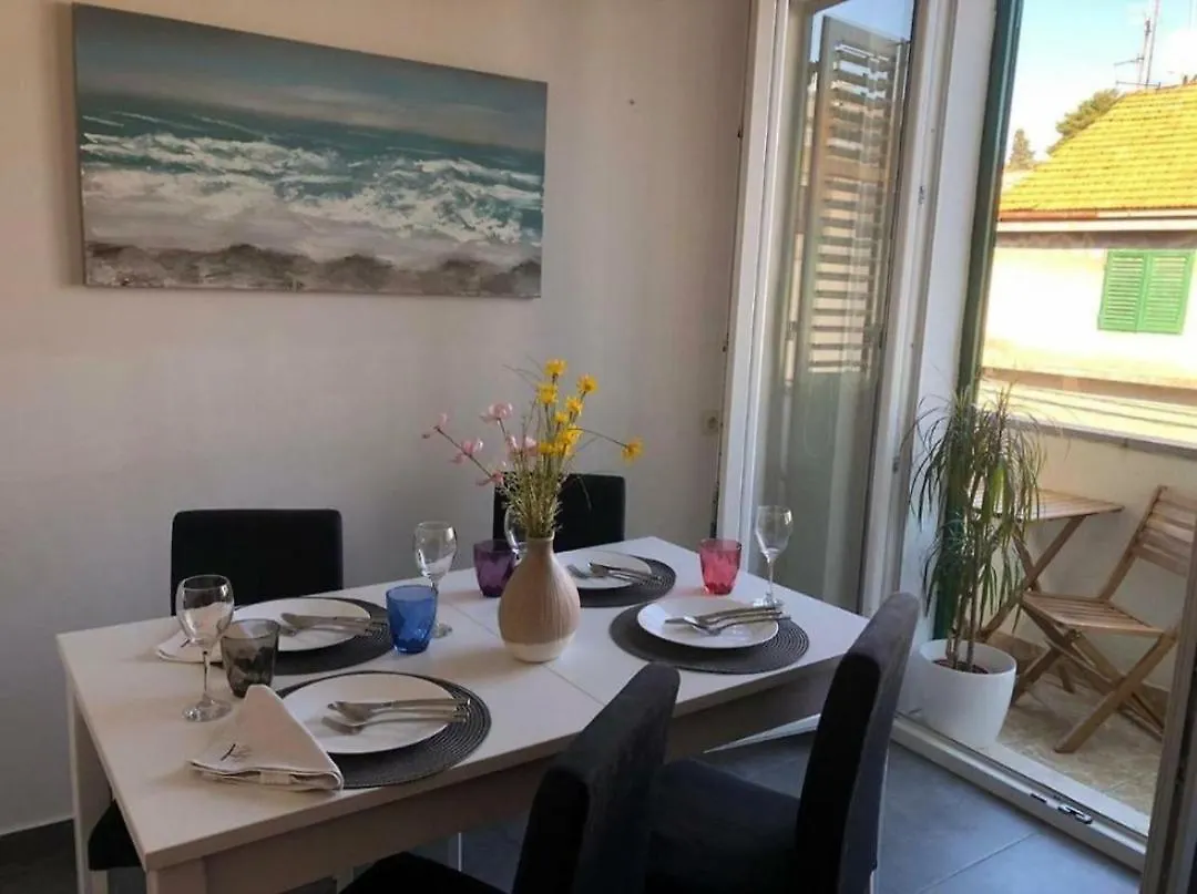 Cozy Apartment Solis-City Center Split